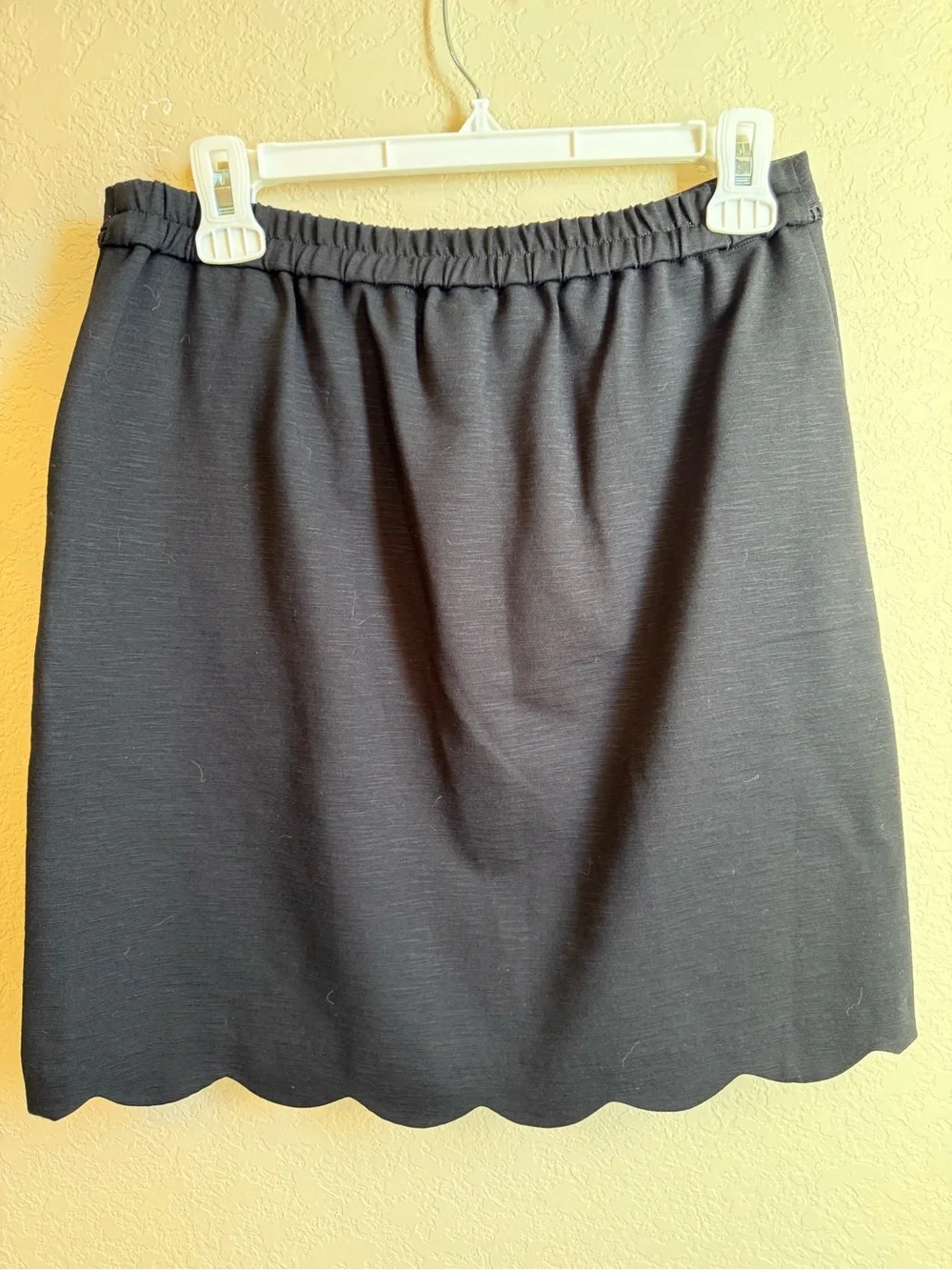 NWT Skies Are Blue Scallop Hem Skirt